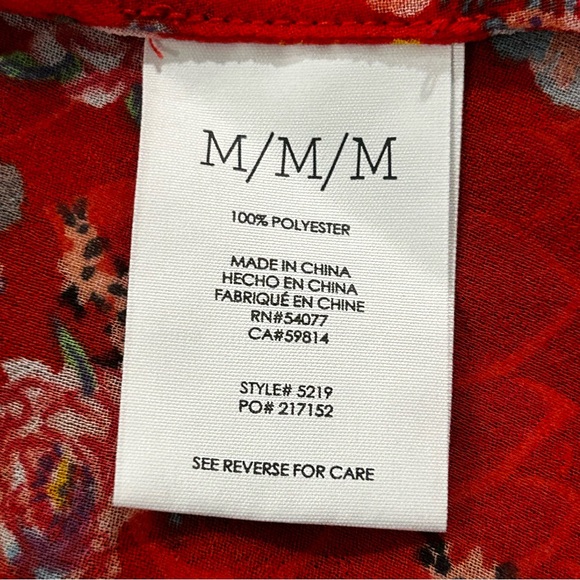 CABI “Crush” Ruffle V Neck Sleeveless Soft Feminine Rose Print on Bold Red Top M - Picture 8 of 9